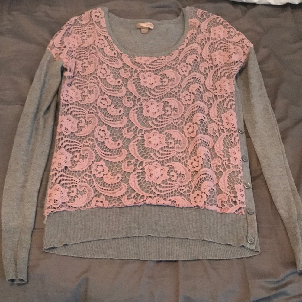 grey and pink sweater